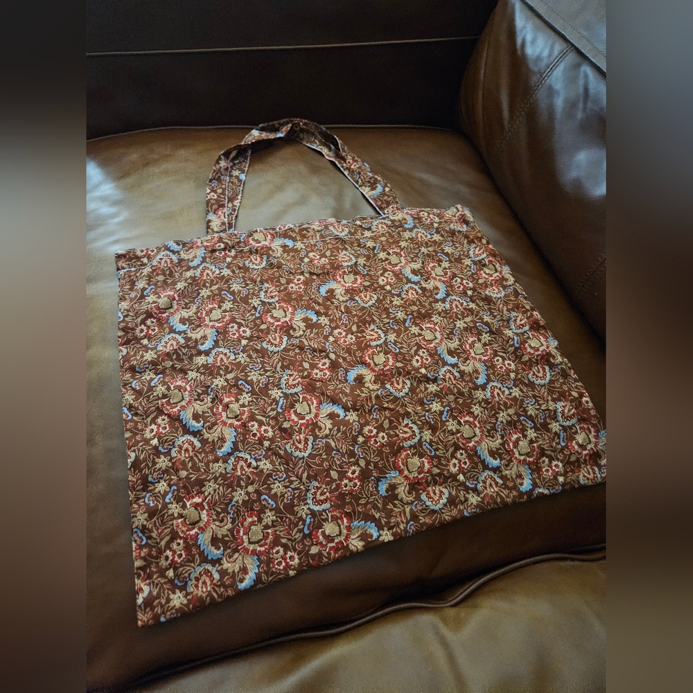 NWOT Roller Rabbit Floral Tote - Picture 4 of 4